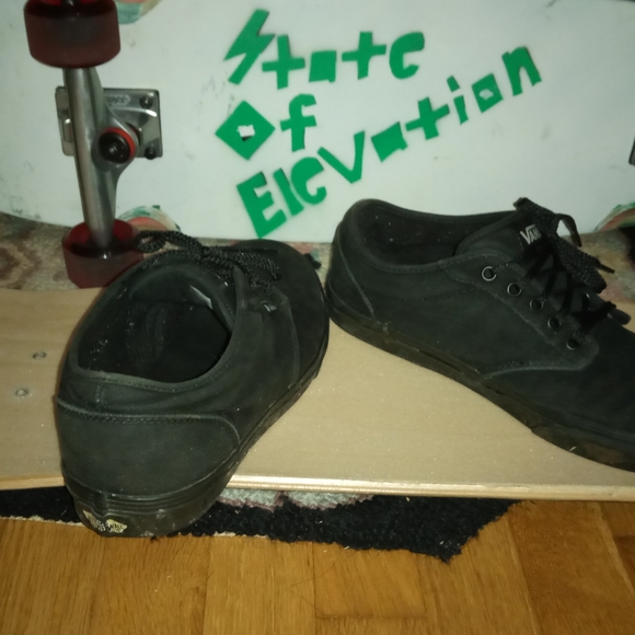 VANS - Picture 7 of 7